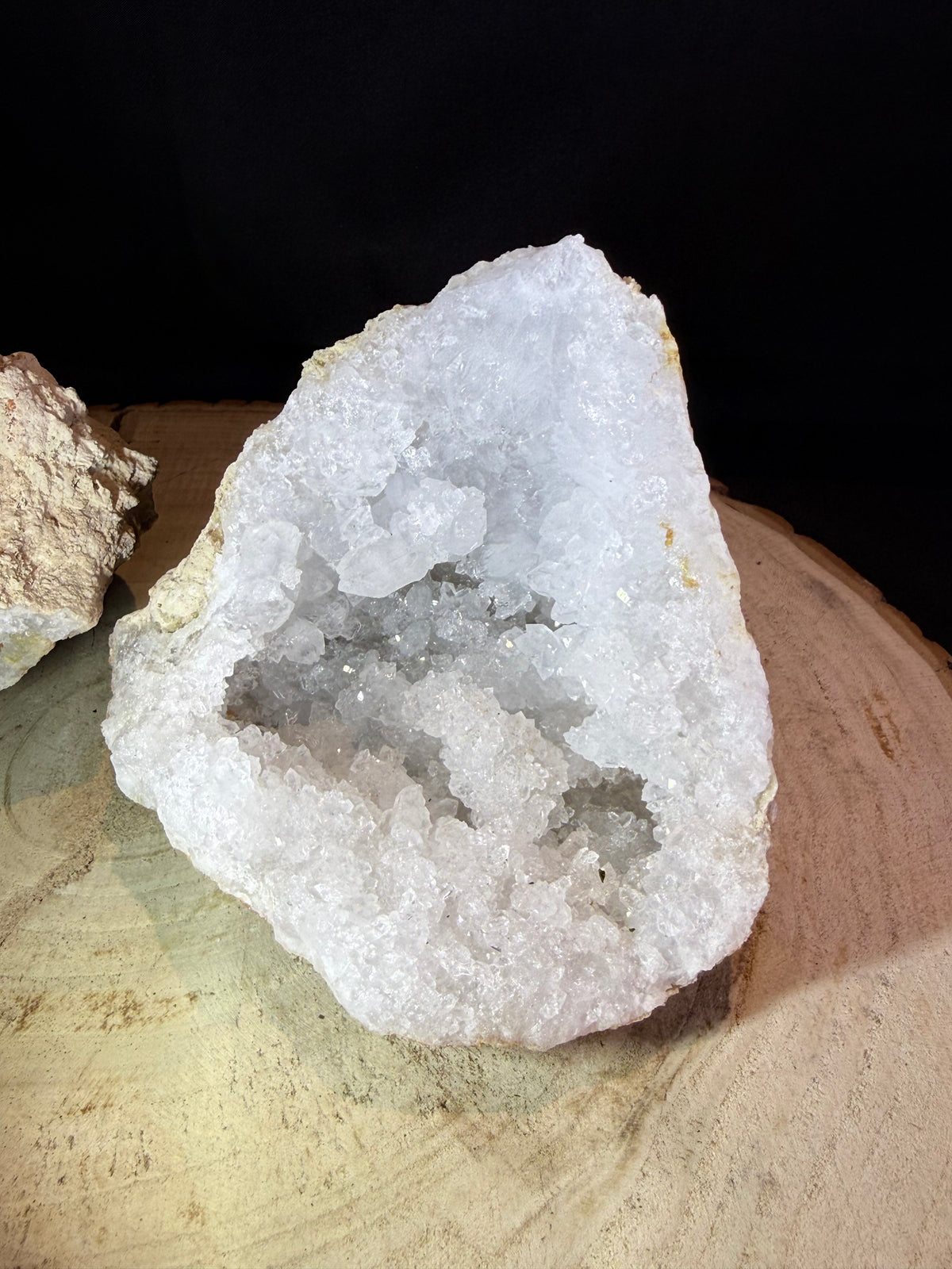 Bergkristal geode – 2 helften – 20 cm – 2,2 kg