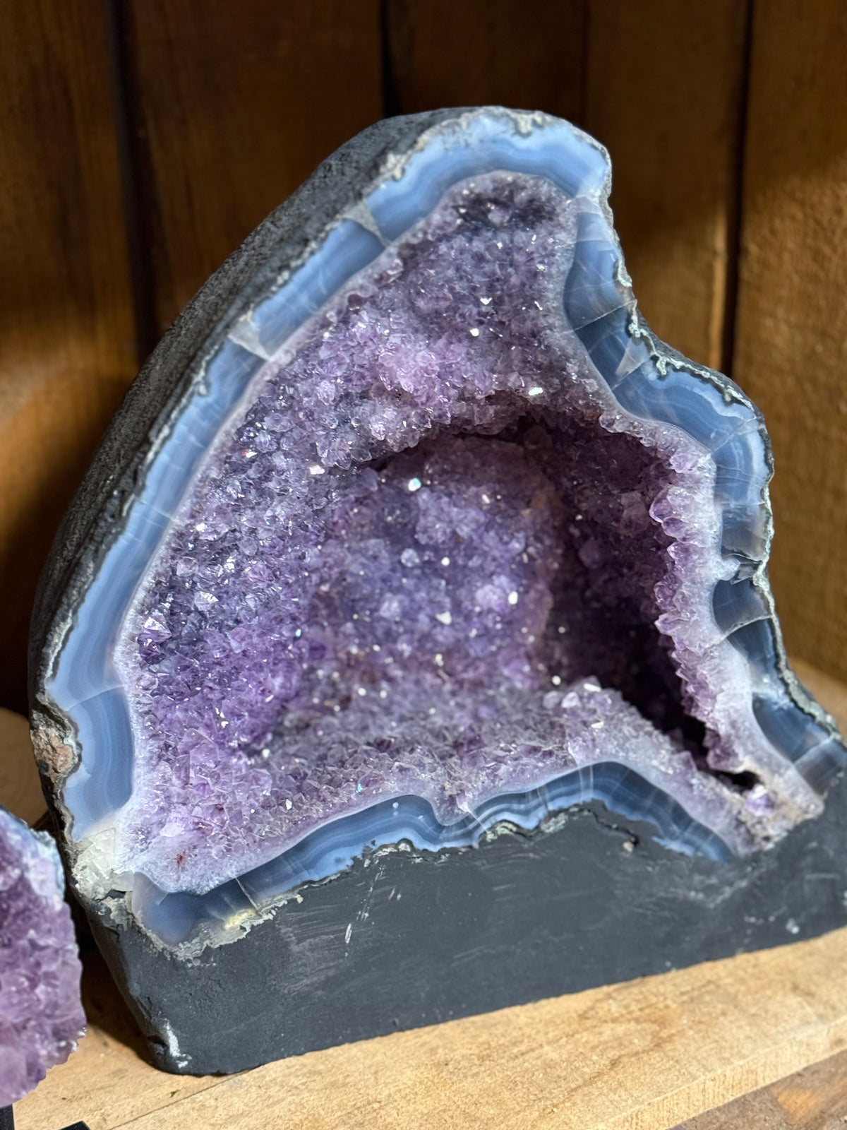 Amethistgeode uit Brazilië – 30 cm