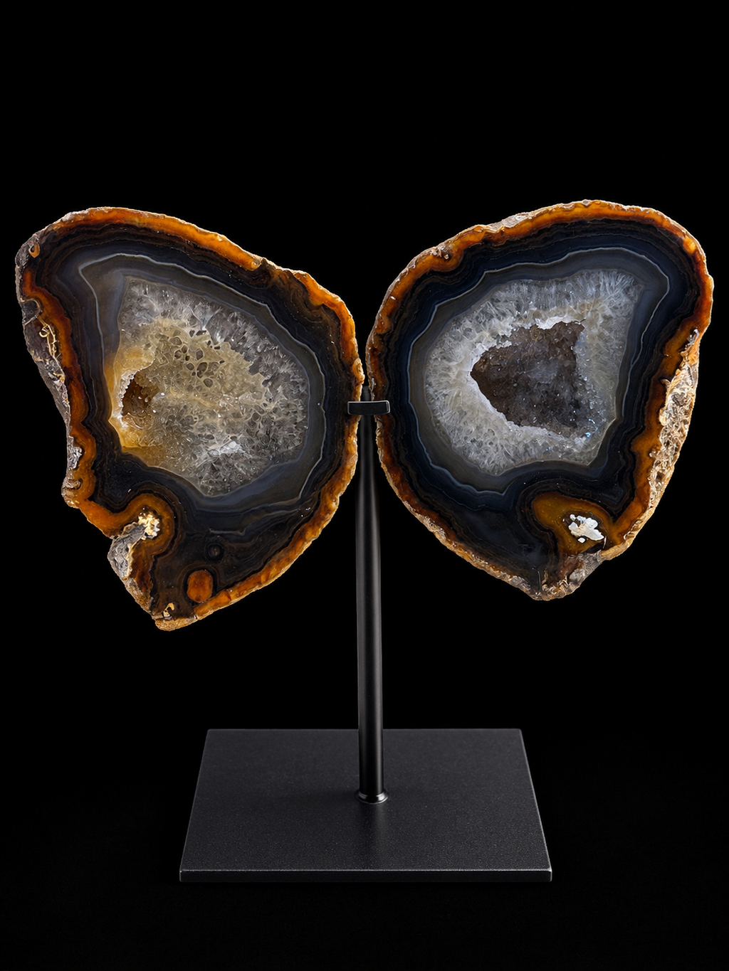 Agaatvlinder uit Brazilië – natuurlijke geode op standaard